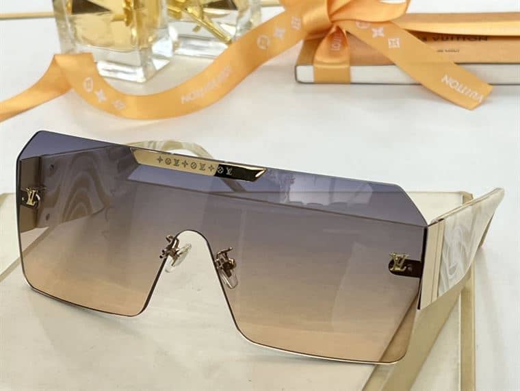 LV SUNGLASSES - GLVT09