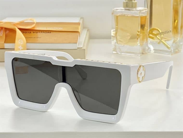 LV SUNGLASSES - GLVT02