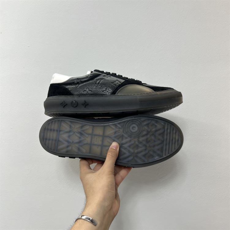 LOUIS VUITTON TRAINER SNEAKER - LSVT281
