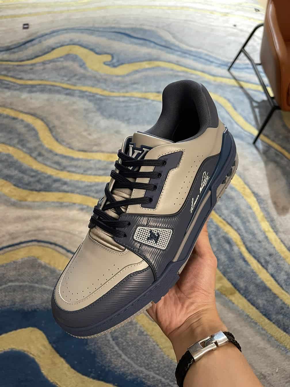 LOUIS VUITTON TRAINER SNEAKER - LSVT287