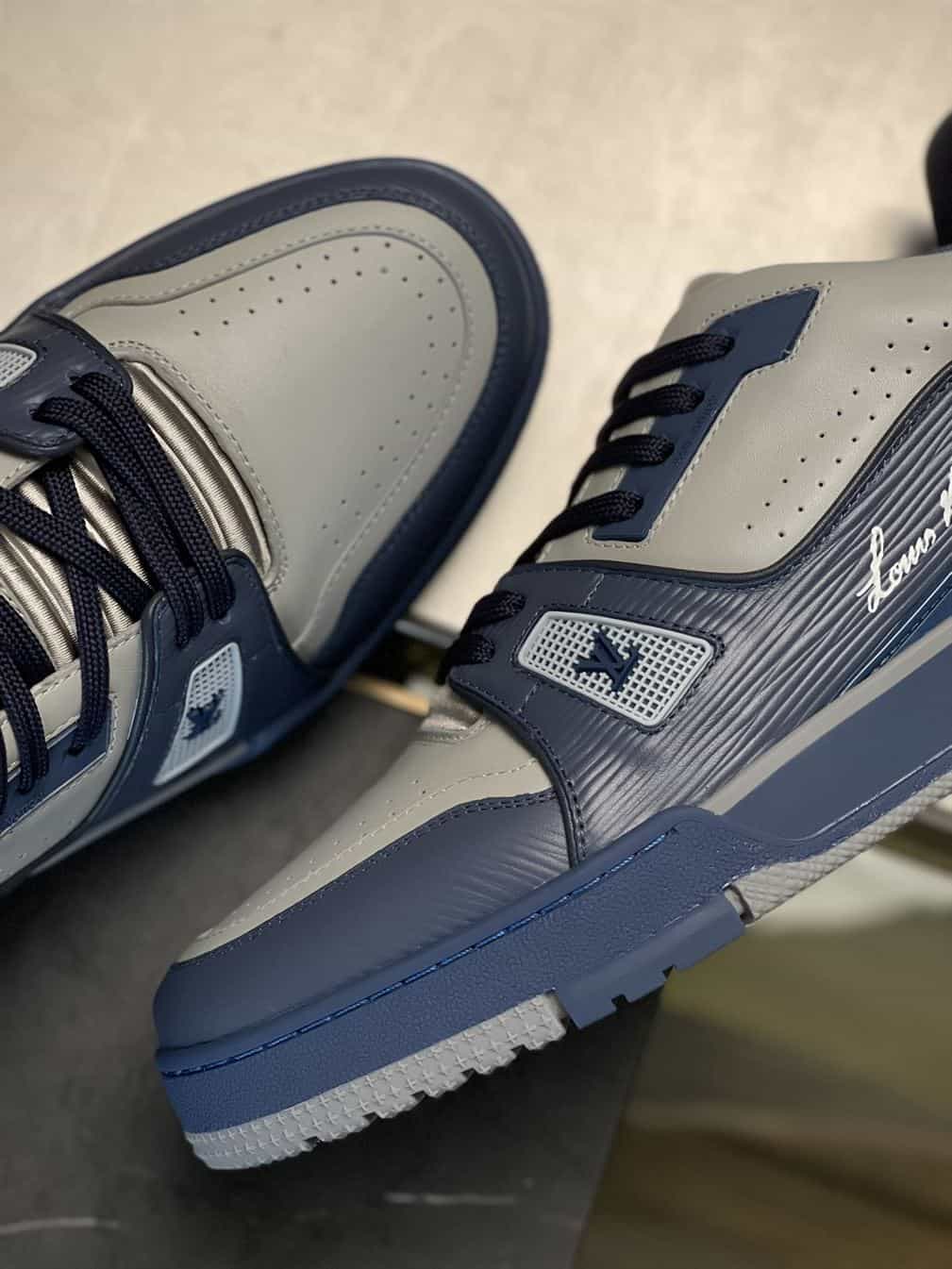 LOUIS VUITTON TRAINER SNEAKER - LSVT287