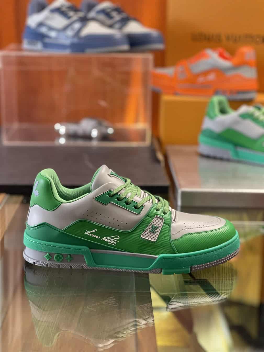 LOUIS VUITTON TRAINER SNEAKER - LSVT288