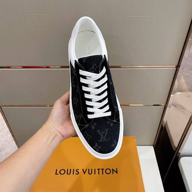 LOUIS VUITTON TRAINER SNEAKER - LSVT298