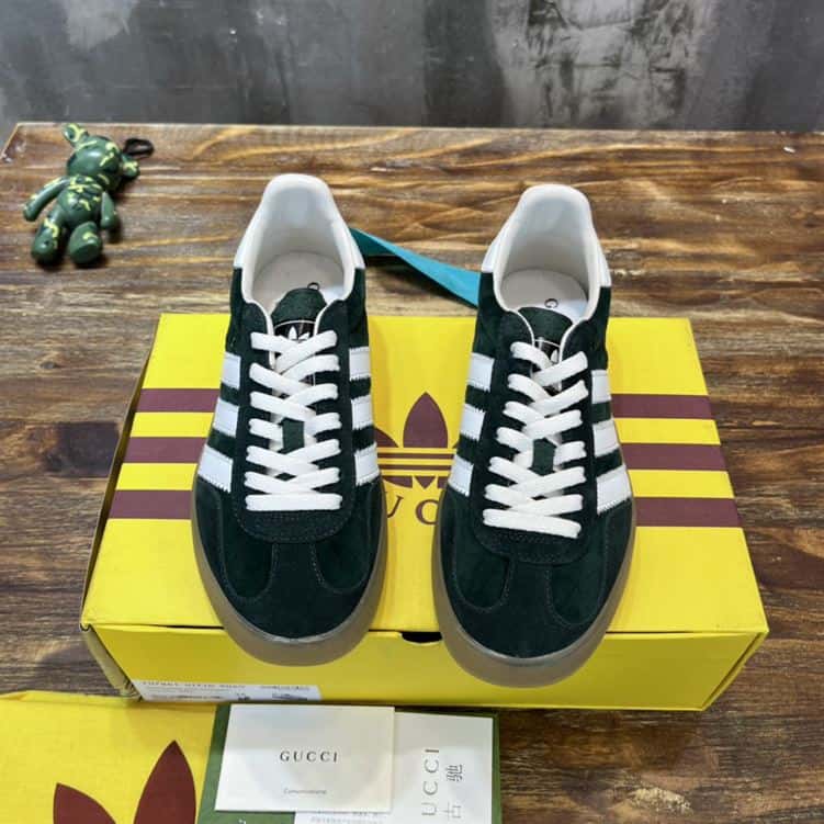 GUCCI GAZELLE SNEAKER - GC108