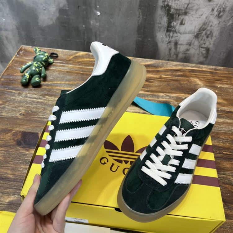 GUCCI GAZELLE SNEAKER - GC108