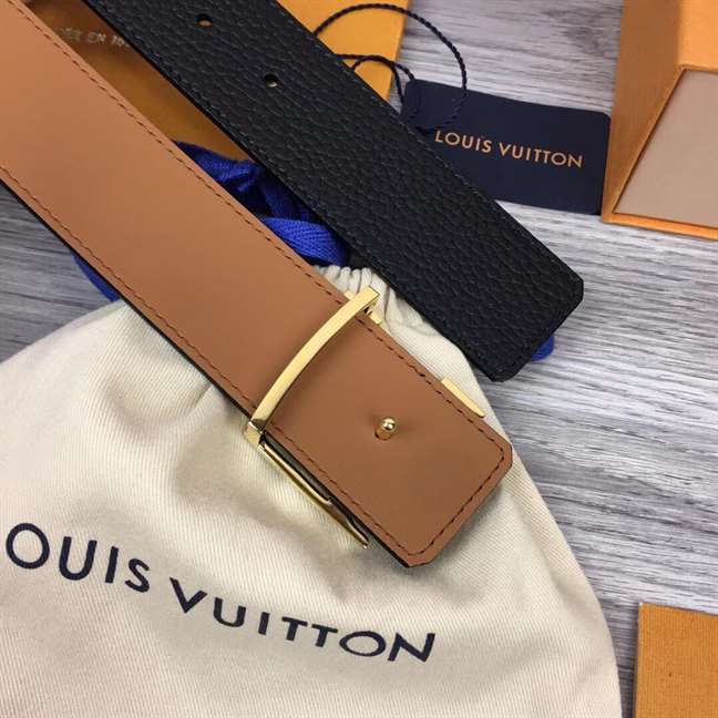 LOUIS VUITTON INITIALES 40MM BELT - B181