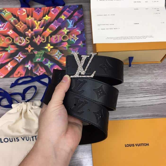 LOUIS VUITTON DIAMOND 40MM REVERSIBLE BELT - B171