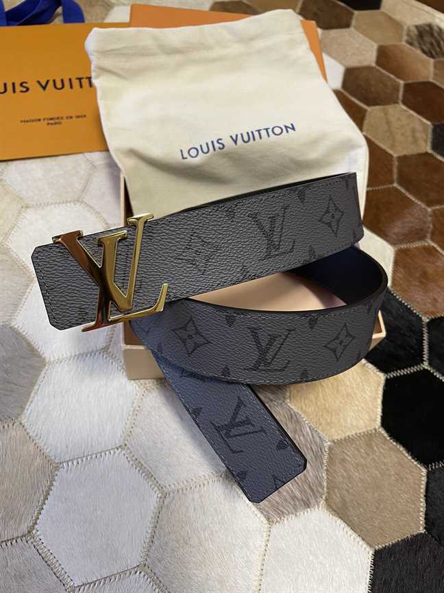LOUIS VUITTON 3 STEPS 40MM REVERSIBLE BELT - B169