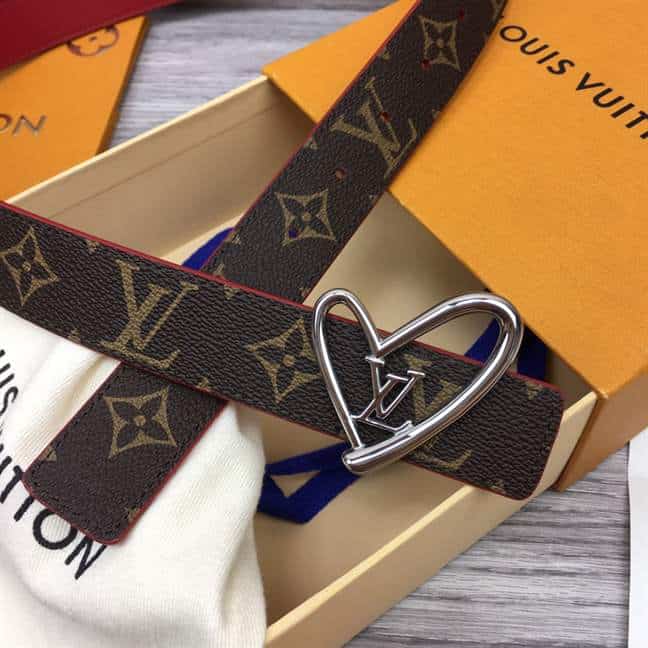 LOUIS VUITTON ICONIC 30MM REVERSIBLE BELT - B183