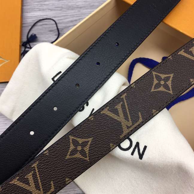 LOUIS VUITTON ICONIC 30MM REVERSIBLE BELT - B186