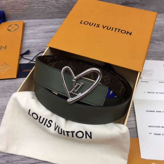 LOUIS VUITTON ICONIC 30MM REVERSIBLE BELT - B184