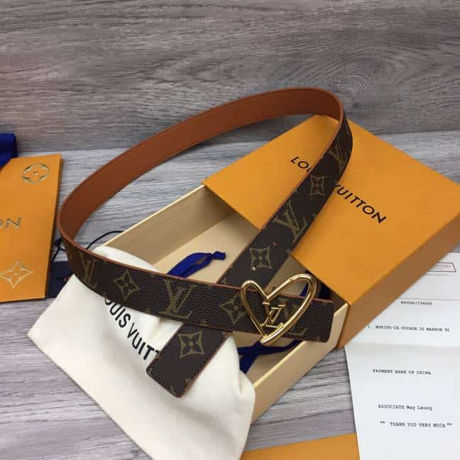 LOUIS VUITTON ICONIC 30MM REVERSIBLE BELT - B185