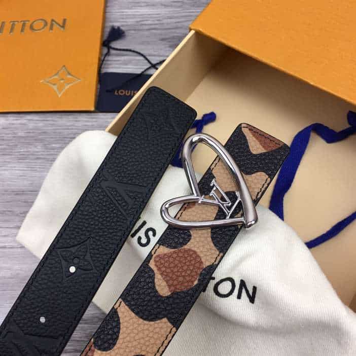 LOUIS VUITTON HEART BELT - B174