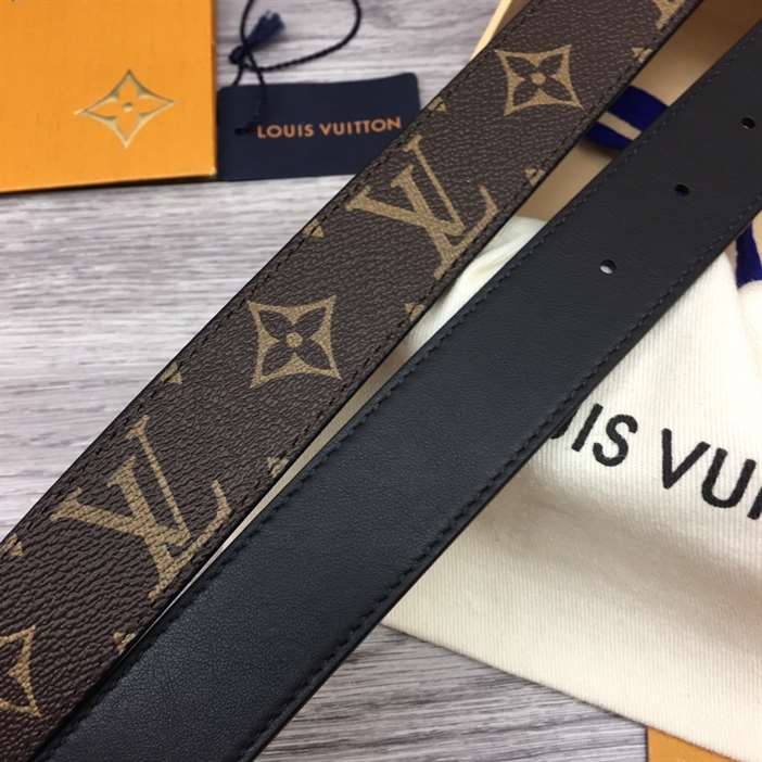 LOUIS VUITTON HEART BELT - B175