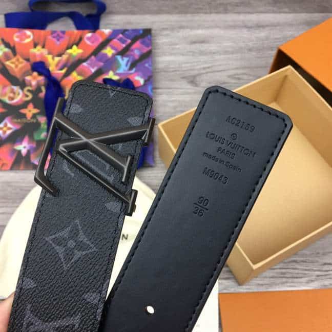 LOUIS VUITTON PYRAMIDE 40MM REVERSIBLE BELT - B179