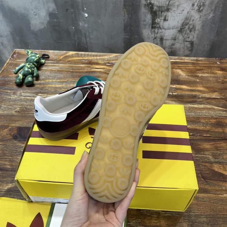 GUCCI GAZELLE SNEAKER - GC109