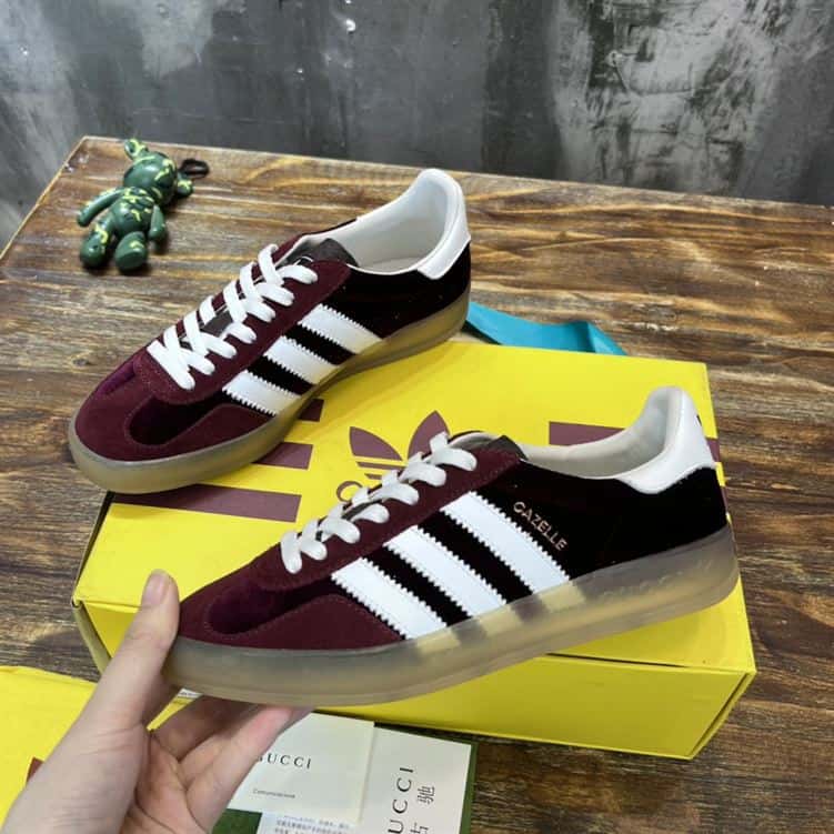 GUCCI GAZELLE SNEAKER - GC109