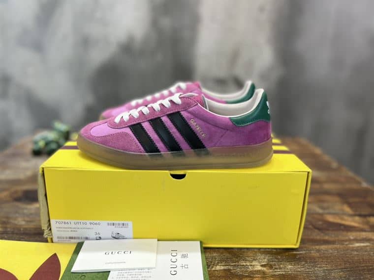 GUCCI GAZELLE SNEAKER - GC110