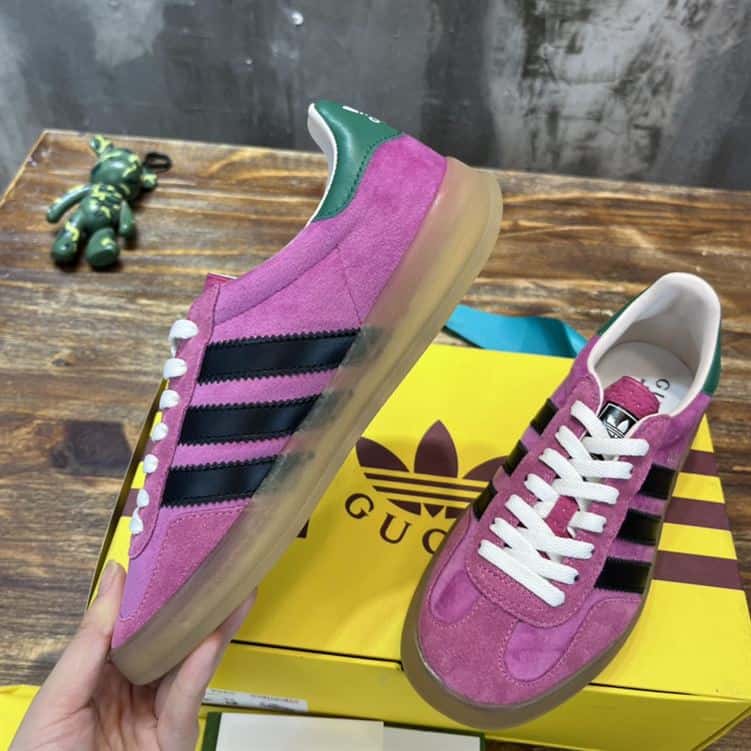 GUCCI GAZELLE SNEAKER - GC110