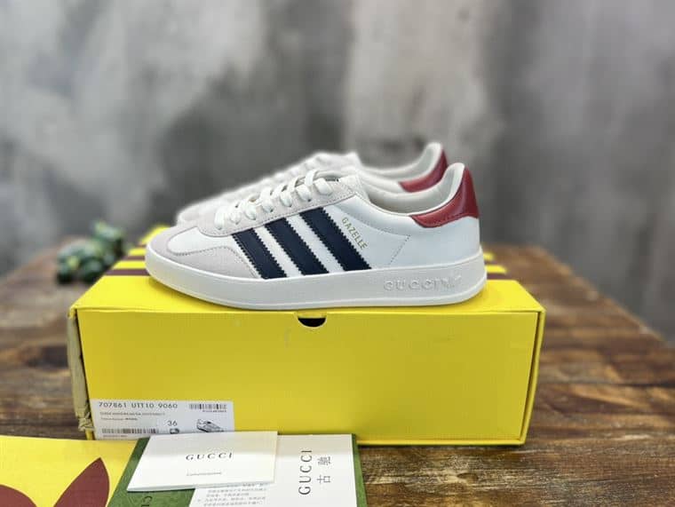 GUCCI GAZELLE SNEAKER - GC111