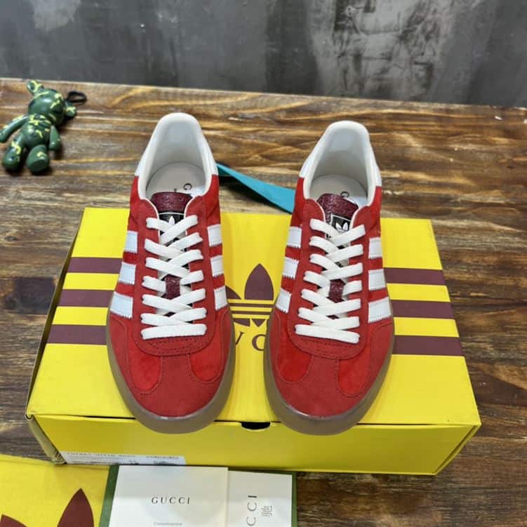 GUCCI GAZELLE SNEAKER - GC112