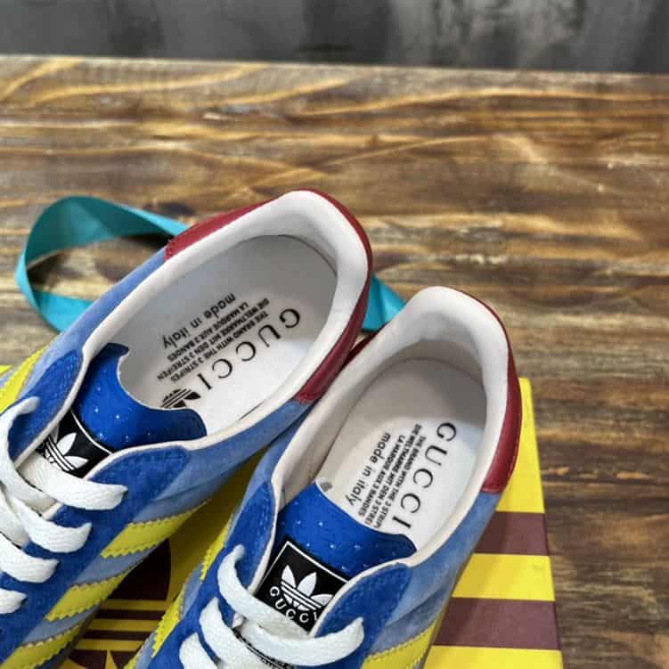 GUCCI GAZELLE SNEAKER - GC113