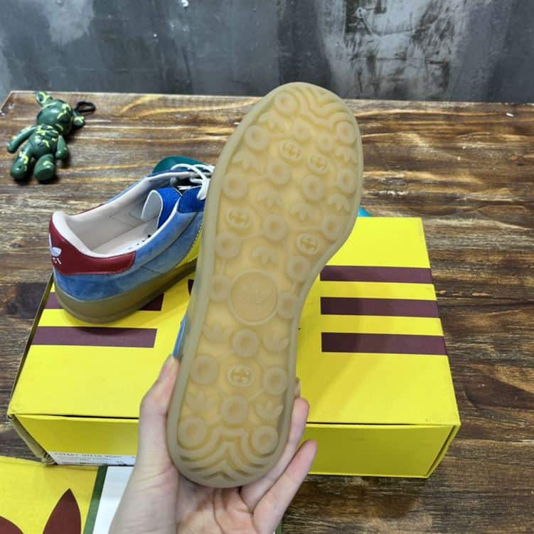 GUCCI GAZELLE SNEAKER - GC113