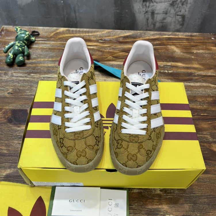 GUCCI GAZELLE SNEAKER - GC114