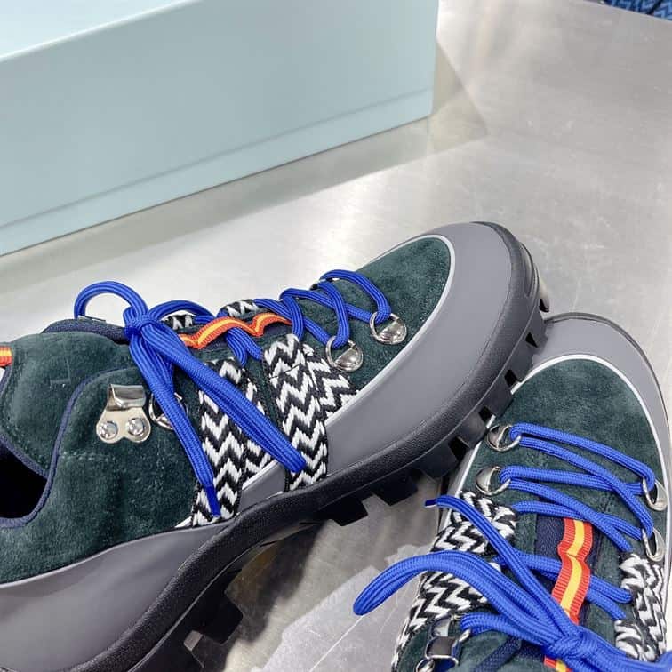 LOUIS VUITTON SNEAKER - LSVT322