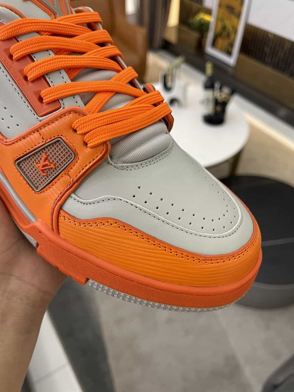 LOUIS VUITTON TRAINER SNEAKER - LSVT310