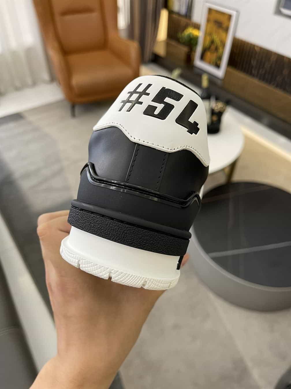 LOUIS VUITTON TRAINER SNEAKER - LSVT311