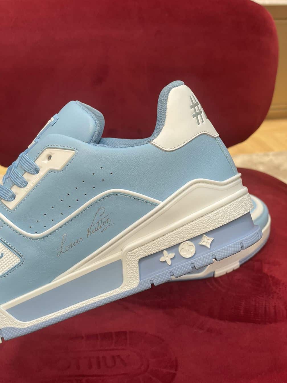 LOUIS VUITTON TRAINER SNEAKER - LSVT312