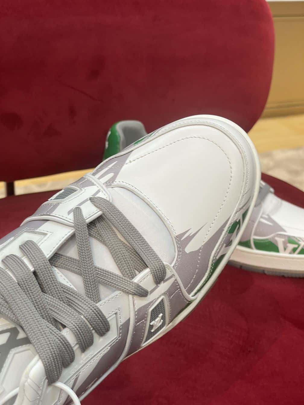 LOUIS VUITTON TRAINER SNEAKER - LSVT313