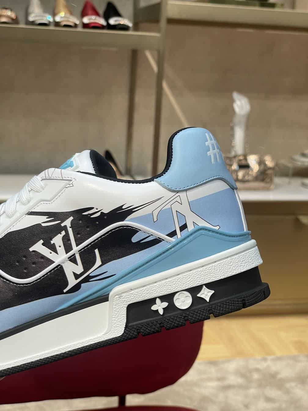 LOUIS VUITTON TRAINER SNEAKER - LSVT315