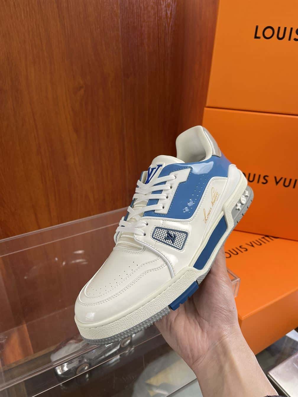 LOUIS VUITTON TRAINER SNEAKER - LSVT317