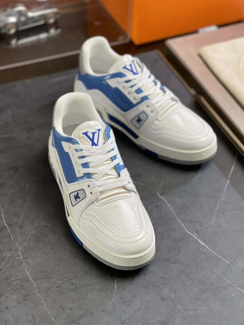 LOUIS VUITTON TRAINER SNEAKER - LSVT317