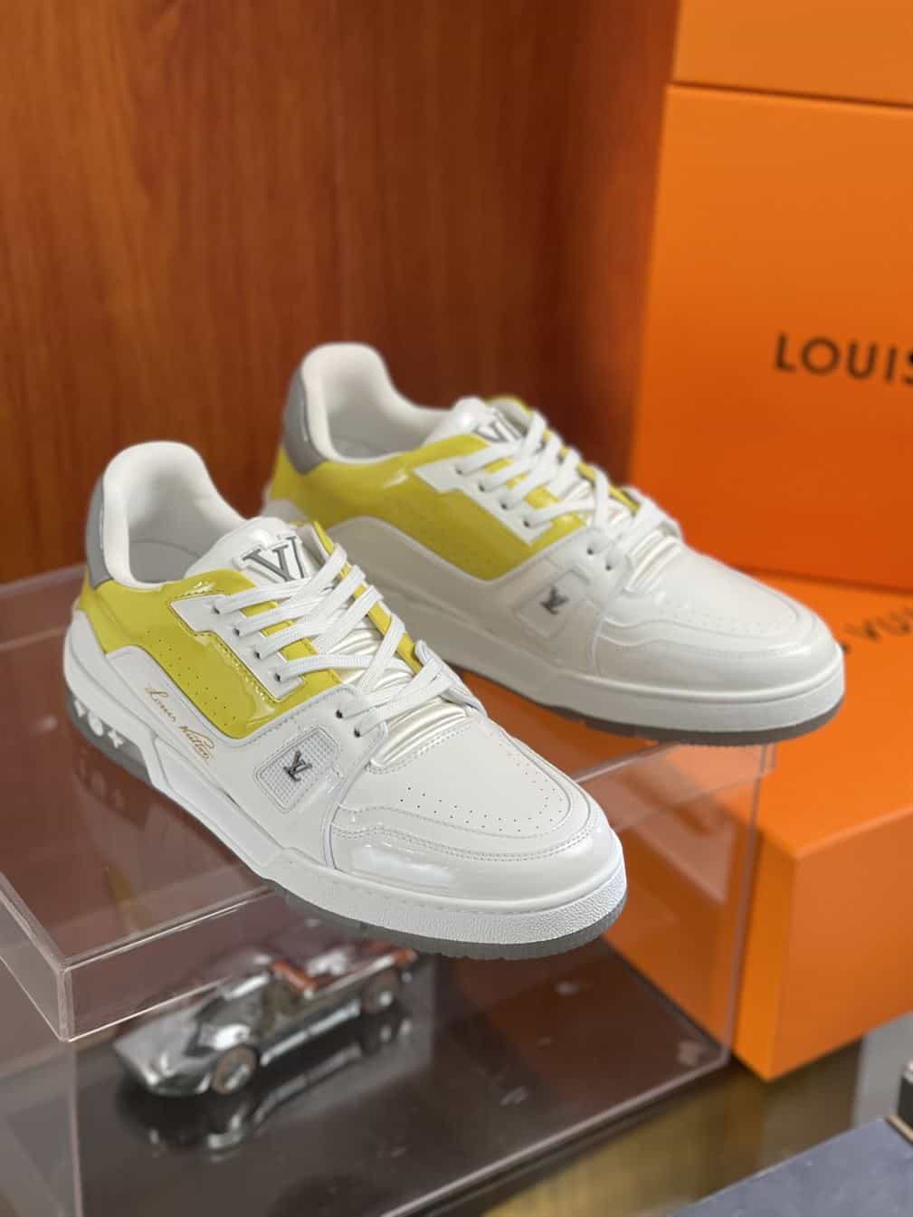 LOUIS VUITTON TRAINER SNEAKER - LSVT319