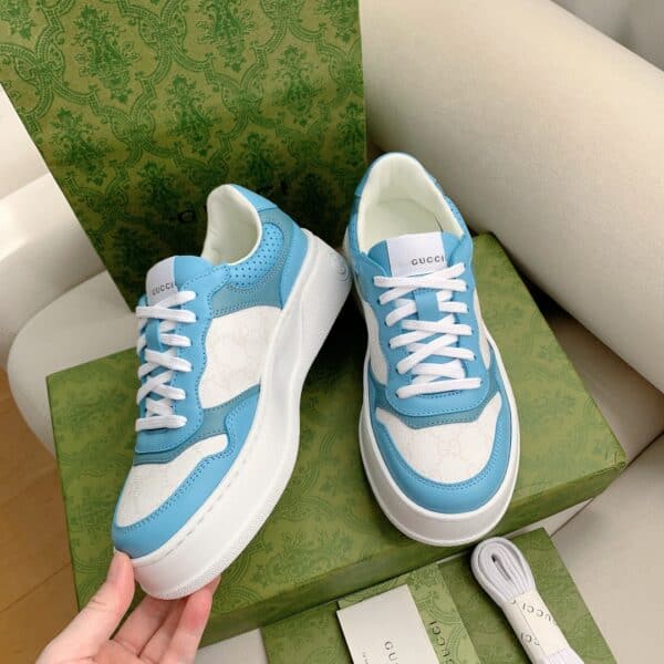 GUCCI MEN'S GG SNEAKER - GC118