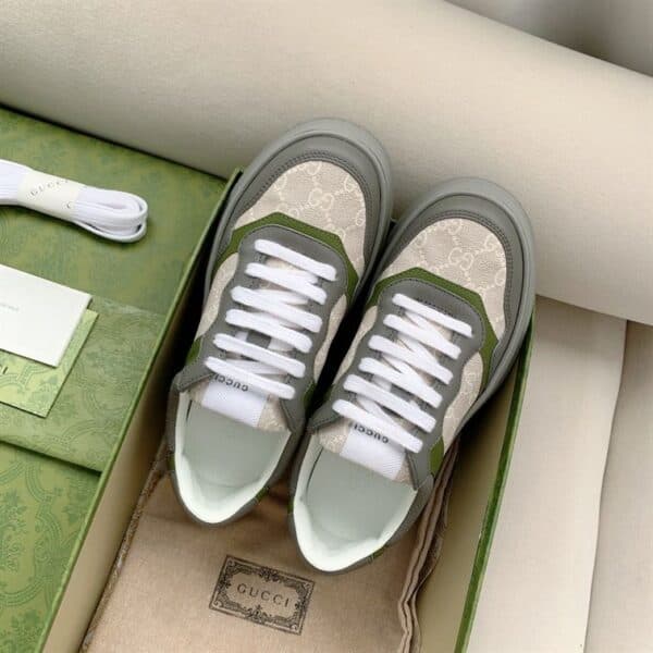 GUCCI MEN'S GG SNEAKER - GC119