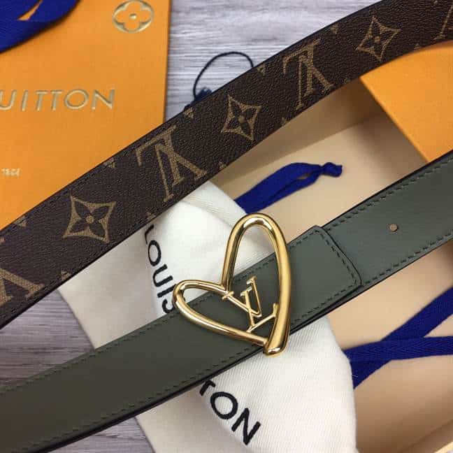 LOUIS VUITTON ICONIC 30MM REVERSIBLE BELT - B184