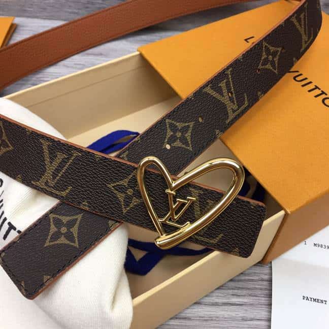 LOUIS VUITTON ICONIC 30MM REVERSIBLE BELT - B185