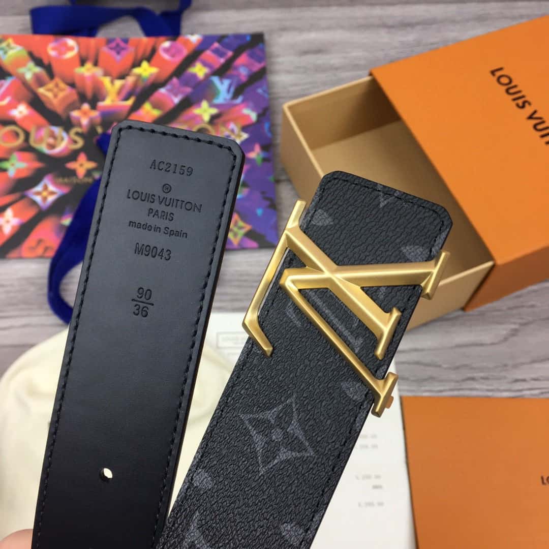 LOUIS VUITTON PYRAMIDE 40MM REVERSIBLE BELT - B180