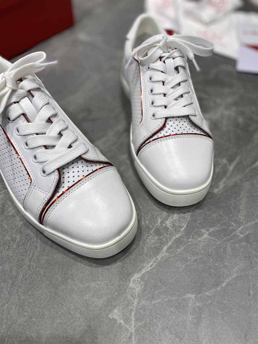 CHRISTIAN LOUBOUTIN LOW TOP SNEAKER - CL149