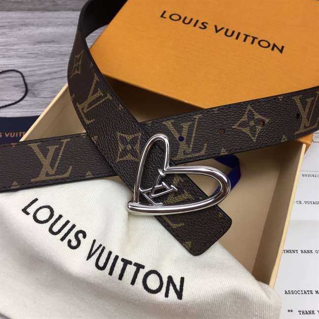 LOUIS VUITTON ICONIC 30MM REVERSIBLE BELT - B186