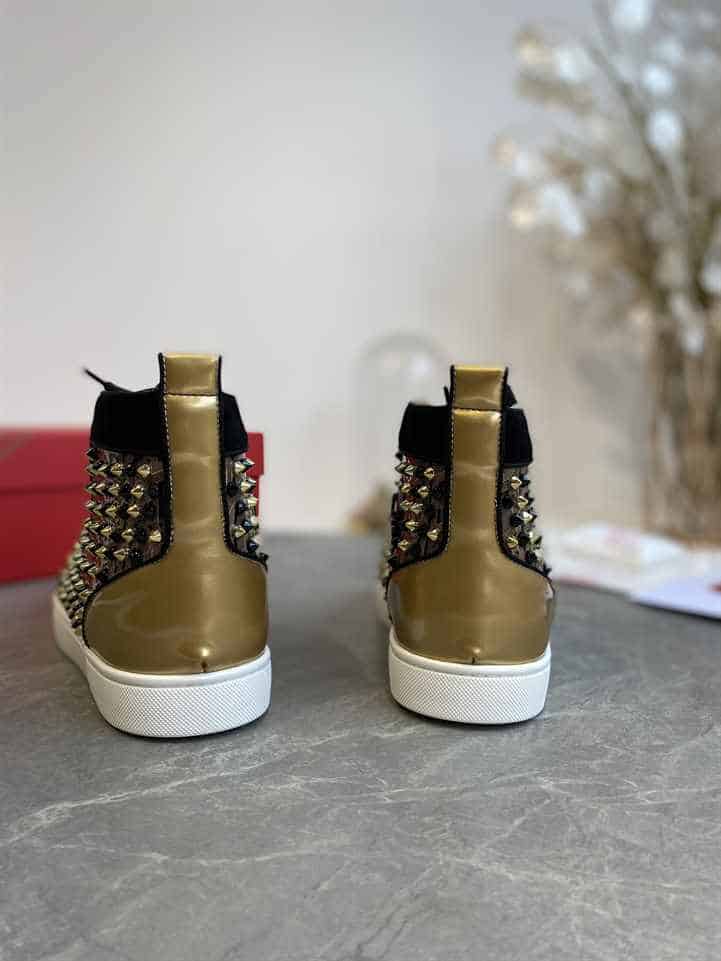 CHRISTIAN LOUBOUTIN HIGH TOP SNEAKER - CL150