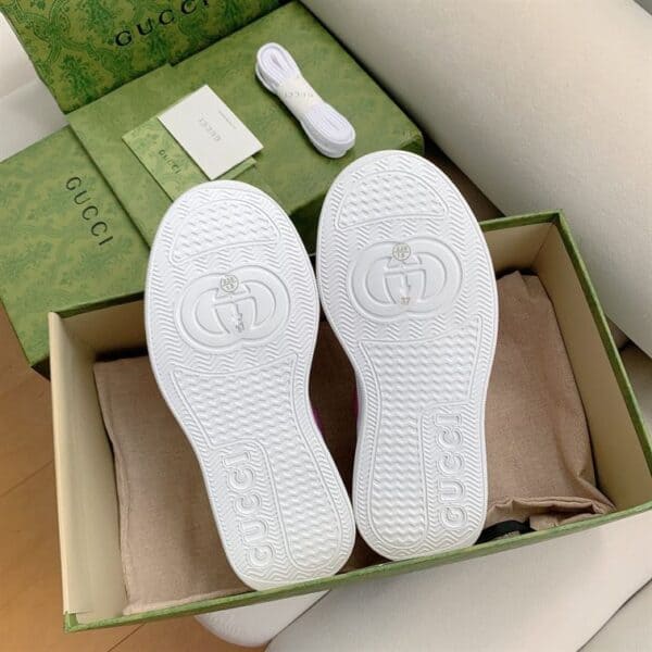 GUCCI MEN'S GG SNEAKER - GC117