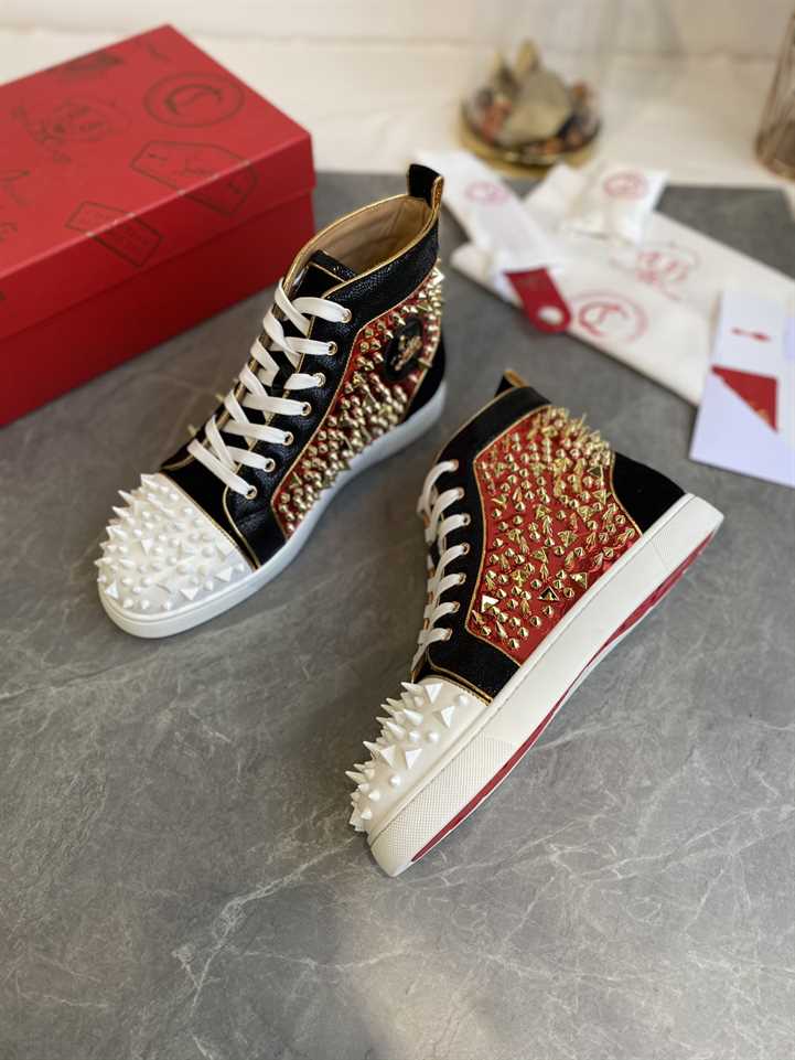 CHRISTIAN LOUBOUTIN HIGH TOP SNEAKER - CL152
