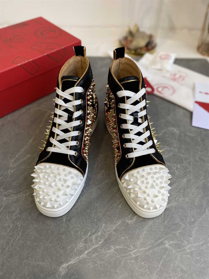 CHRISTIAN LOUBOUTIN HIGH TOP SNEAKER - CL152