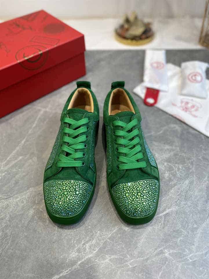 CHRISTIAN LOUBOUTIN LOW TOP SNEAKER - CL162