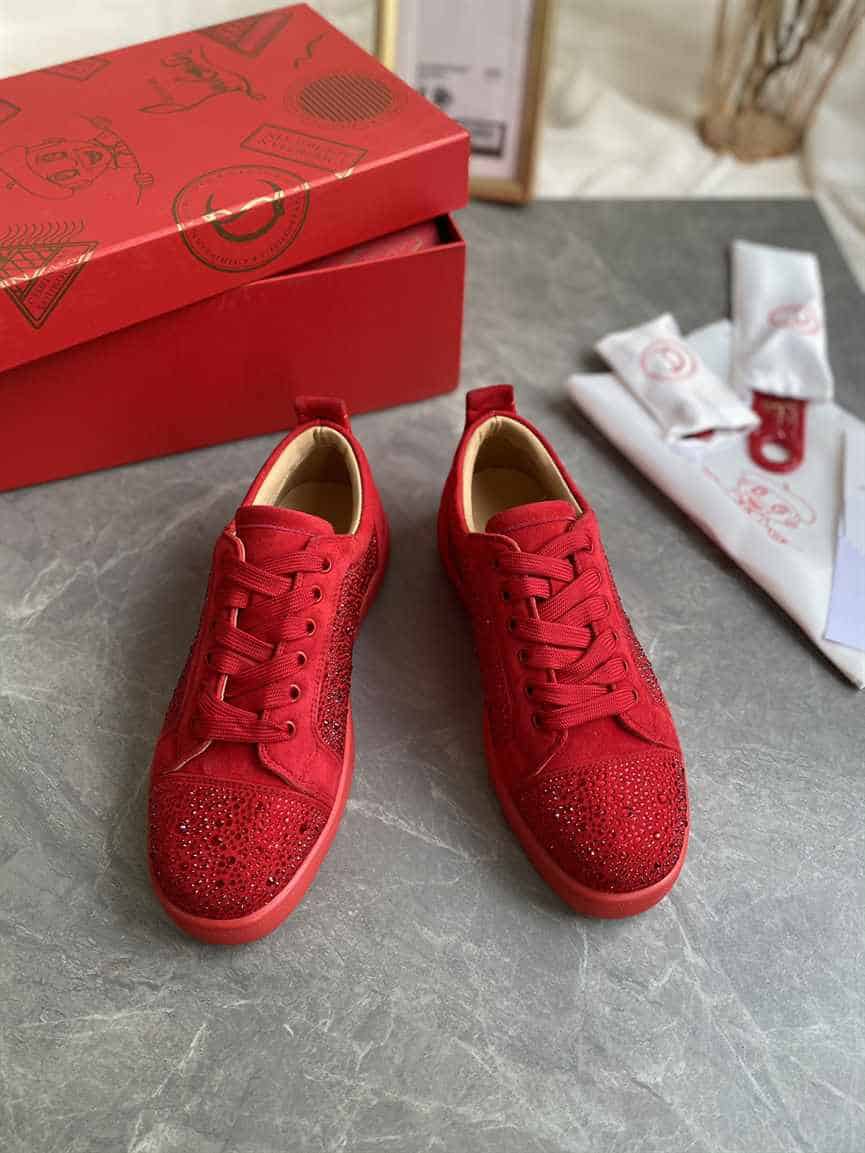 CHRISTIAN LOUBOUTIN LOW TOP SNEAKER - CL159